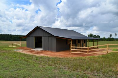 Upgrade Your Barn with Barn Roof Installation!